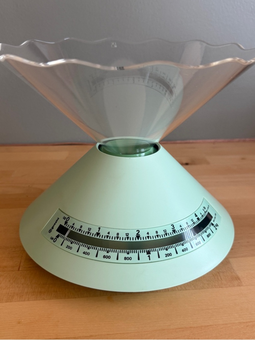 Guzzini “Dolly” Vintage Kitchen Scale – Ennio Pasini Design – Mint Green Retro